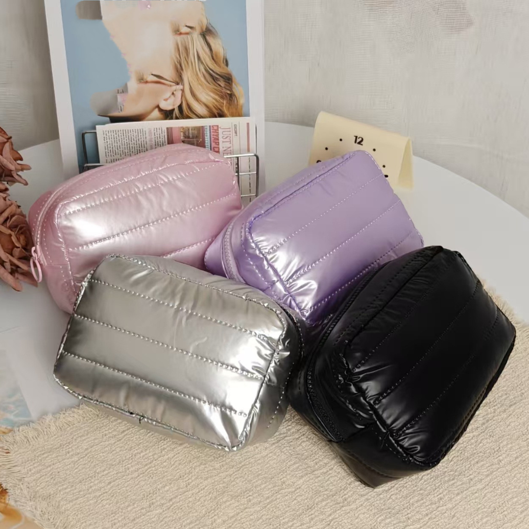 BAG ESSENTIAL MAKE-UP 1