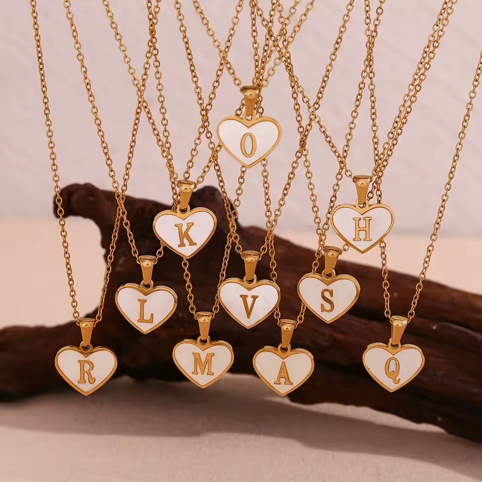 COLLAR INICIAL CORAZÓN