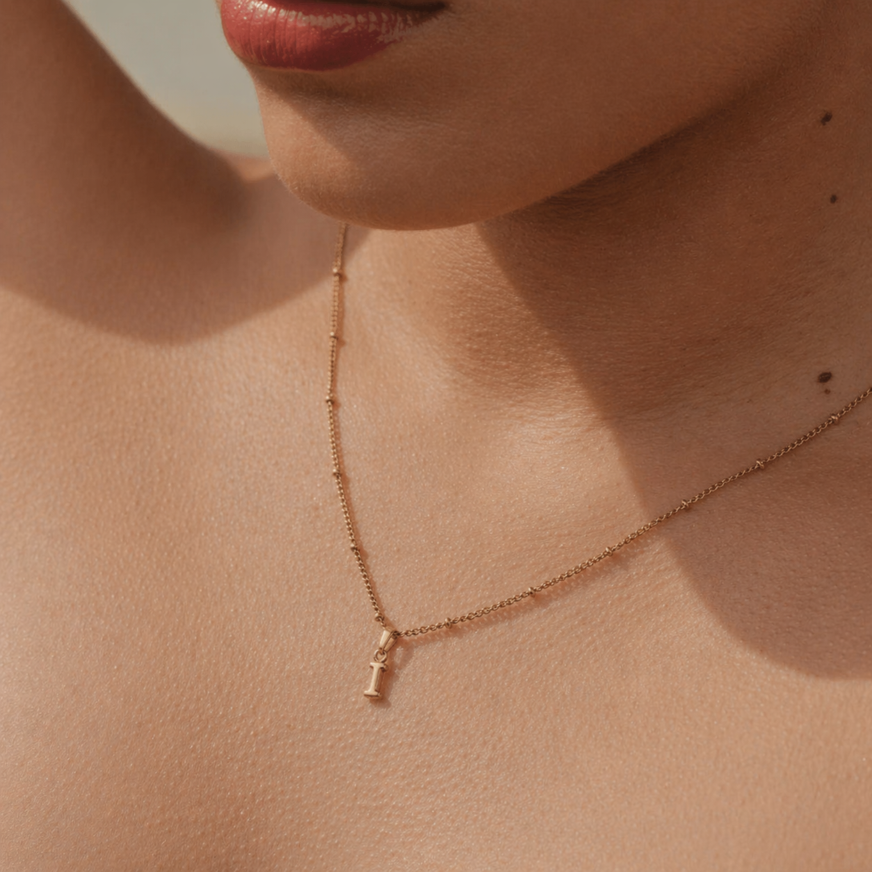 COLLAR INICIAL MINI