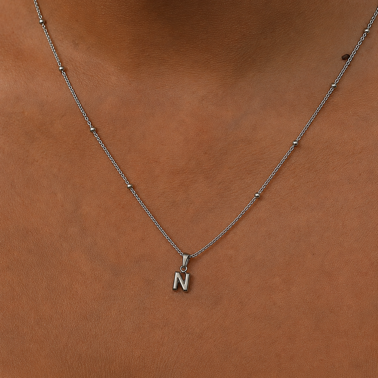 COLLAR INICIAL MINI PLATA