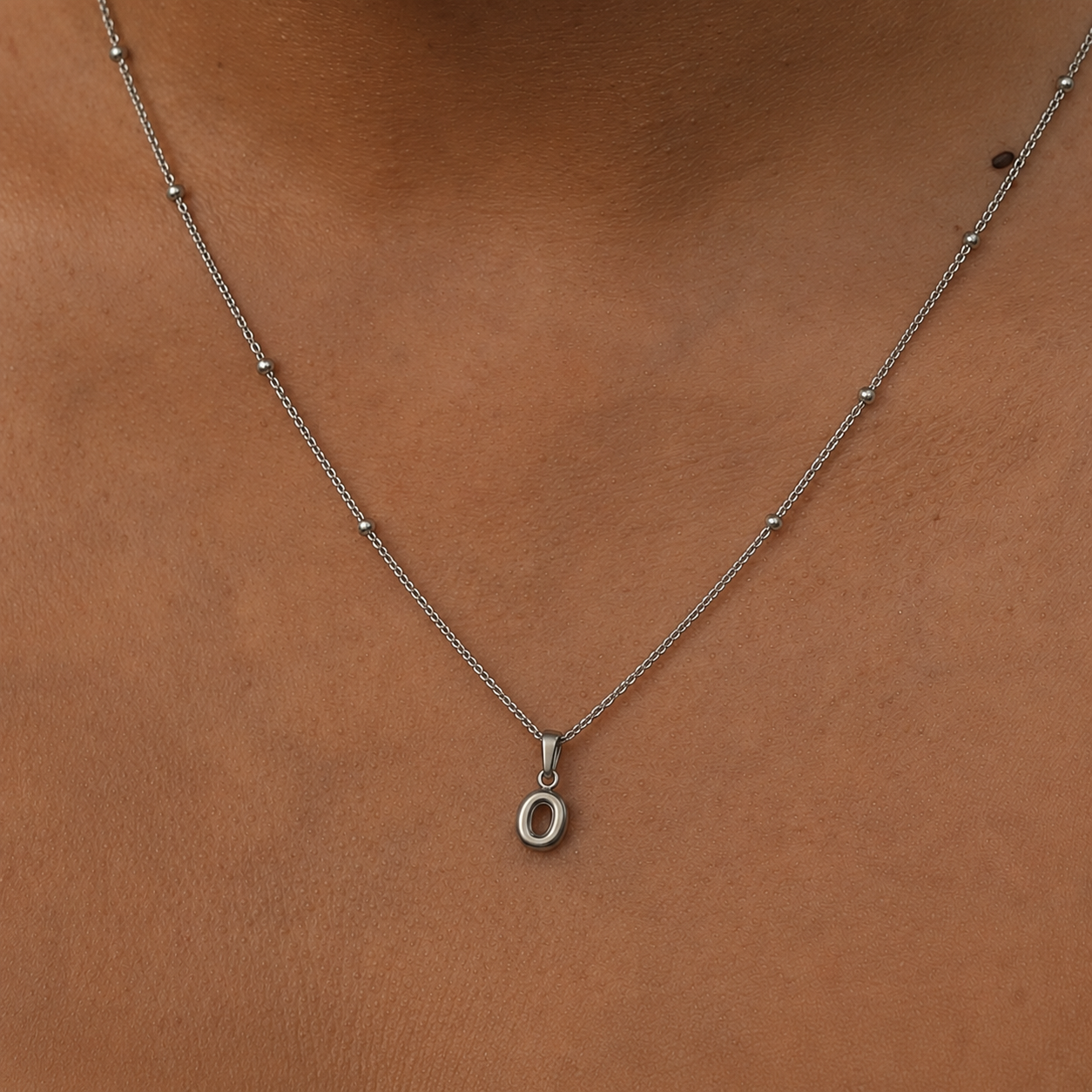 COLLAR INICIAL MINI PLATA